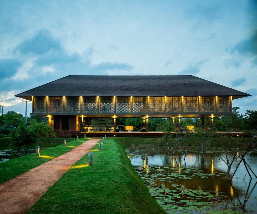 Water Garden Sigiriya Ξενοδοχείο Εξωτερικό φωτογραφία